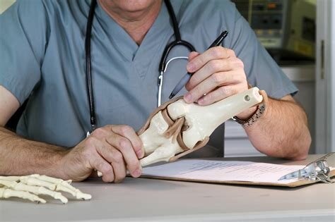 Артроскопия коленного сустава, это малоинвазивный метод хирургии.